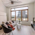 Beautiful And Bright Apartment With Terrace